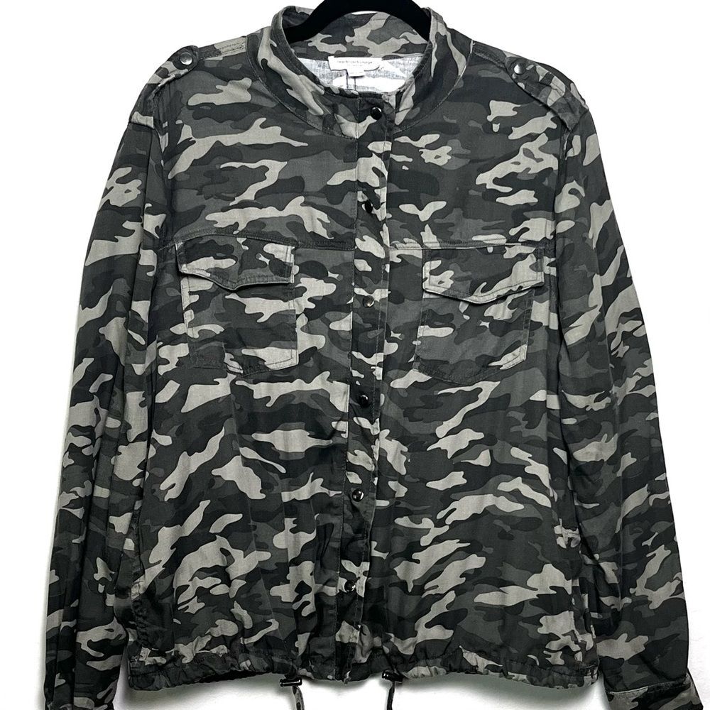 BeachLunchLounge Women’s Large Camo Utility Jacket Full Zip Lightweight Gorpcore
